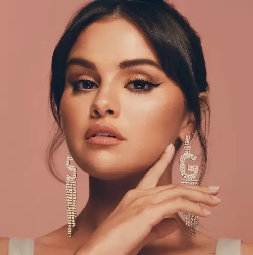 Selena Gomez photo